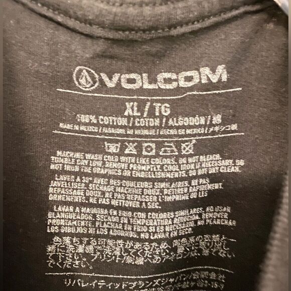 Volcom boys black T-Shirt size XL - Picture 5 of 5